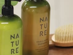 Naturkosmetik im Bad