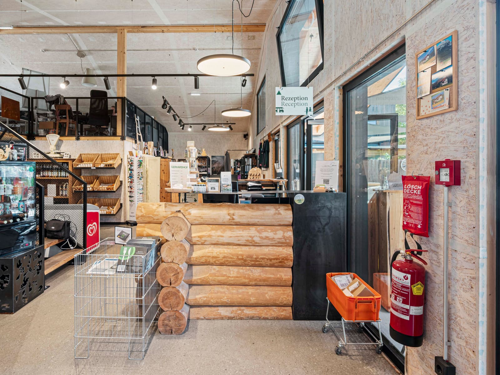 Rezeption und Shop am Gerhardhof