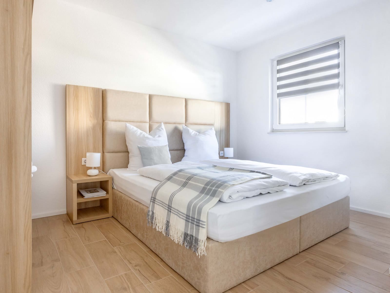 Schlafzimmer mit Doppelbett
